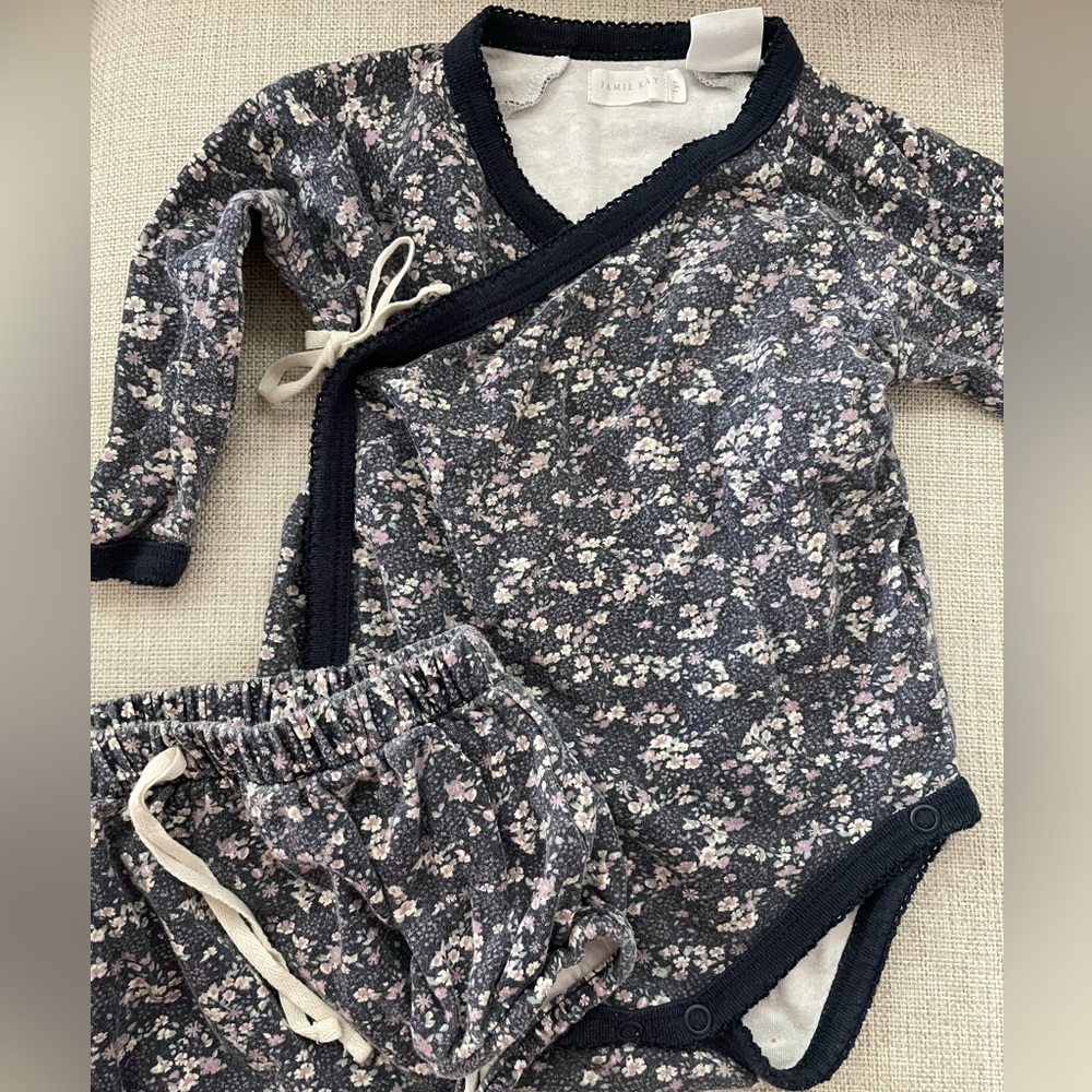 Jamie Kay outfit